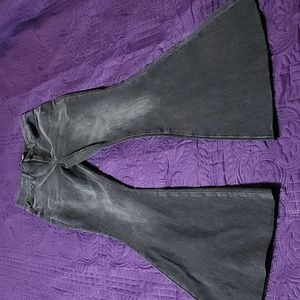 Judy blue flare wide leg jeans. Size 3/26